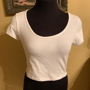 Ambiance Apparel Crop Top, Size M - Scoop Neck Tee